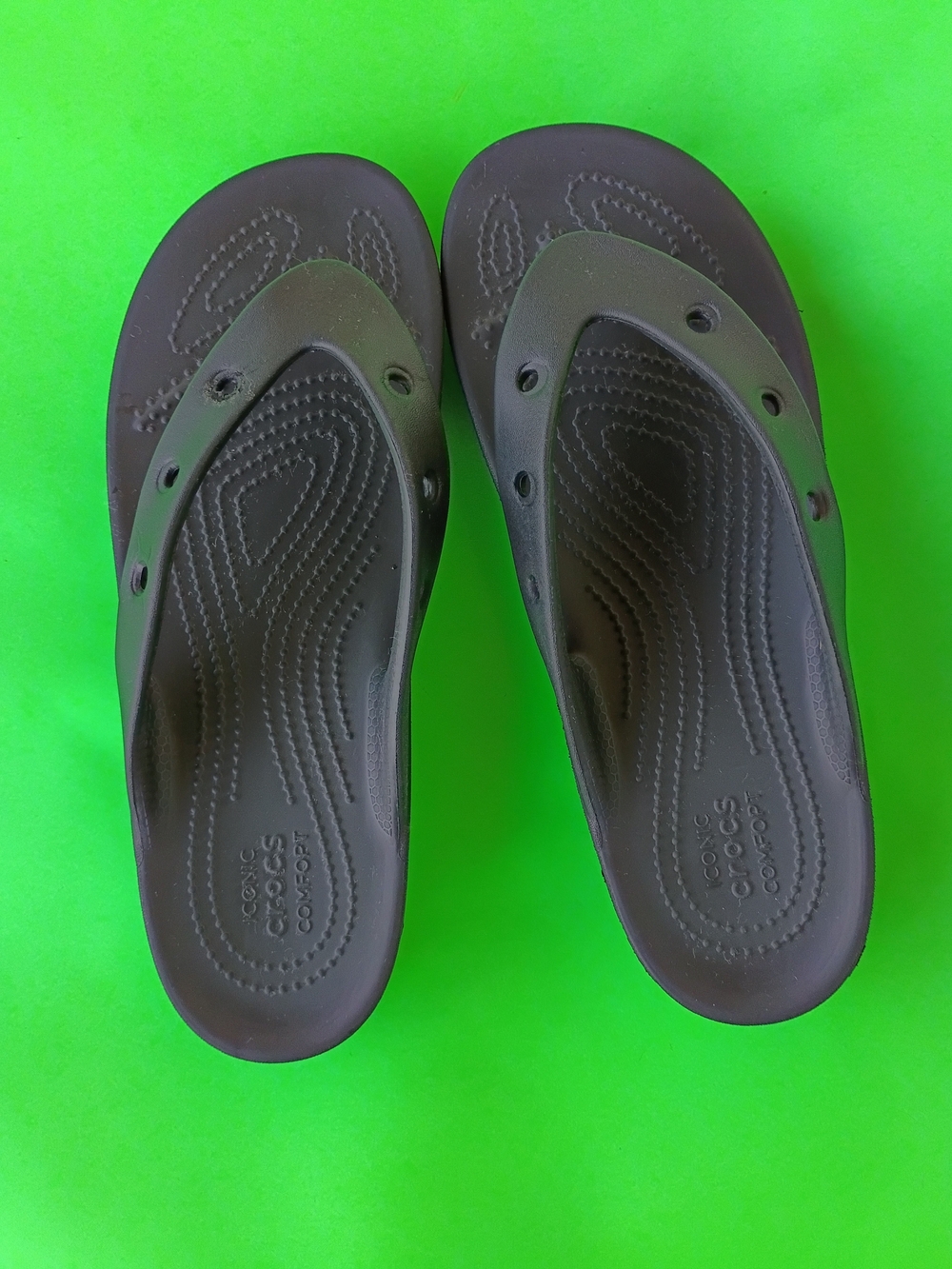 Crocs Classic Flip Flops Sandals Black Women’s Size 10